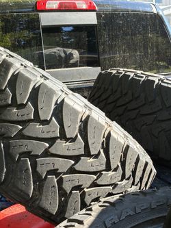 37x13.5x22 Toyo Open Country