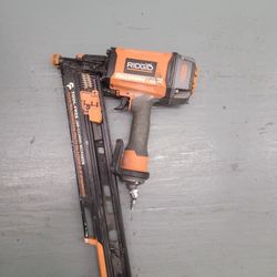 RIDGID NAIL GUN