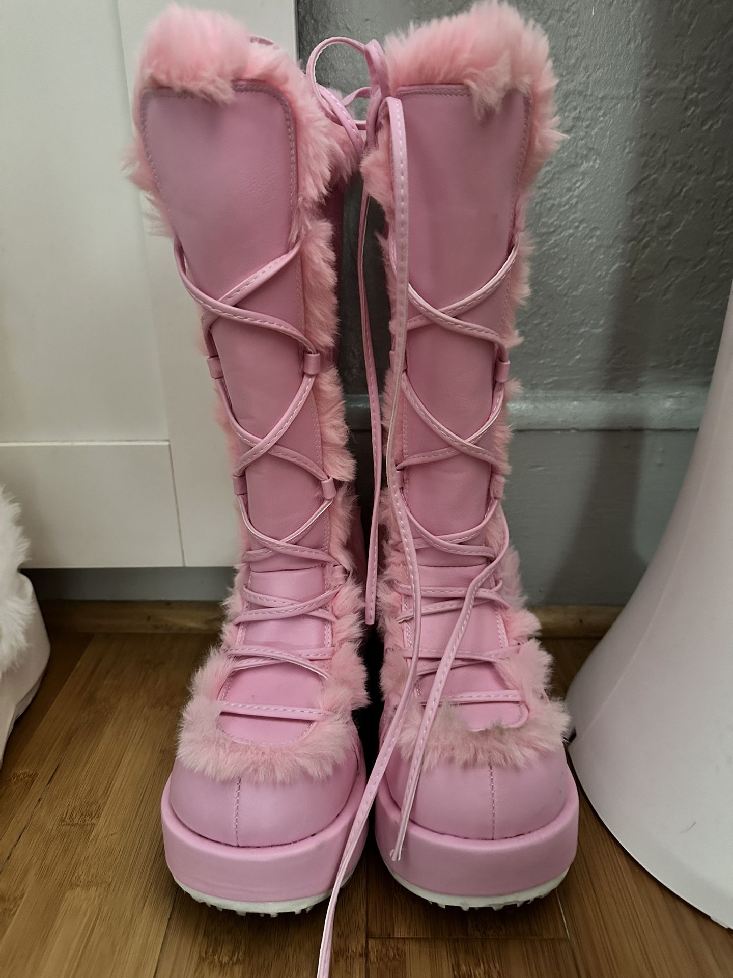 Pink Size 6 Demonias