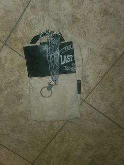 Boxing bag (PICK UP ONLY)