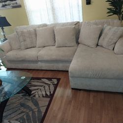 Ashley Furniture Couch With Chaise