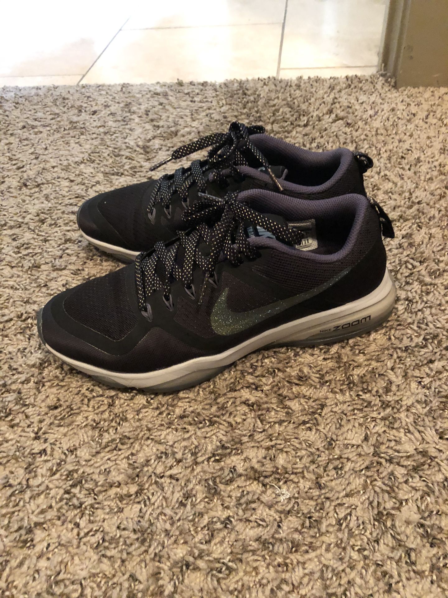 Nike shoes size 7