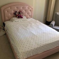 New Full Mattress&Bed. Pink Color Available In Silver Or Gold 