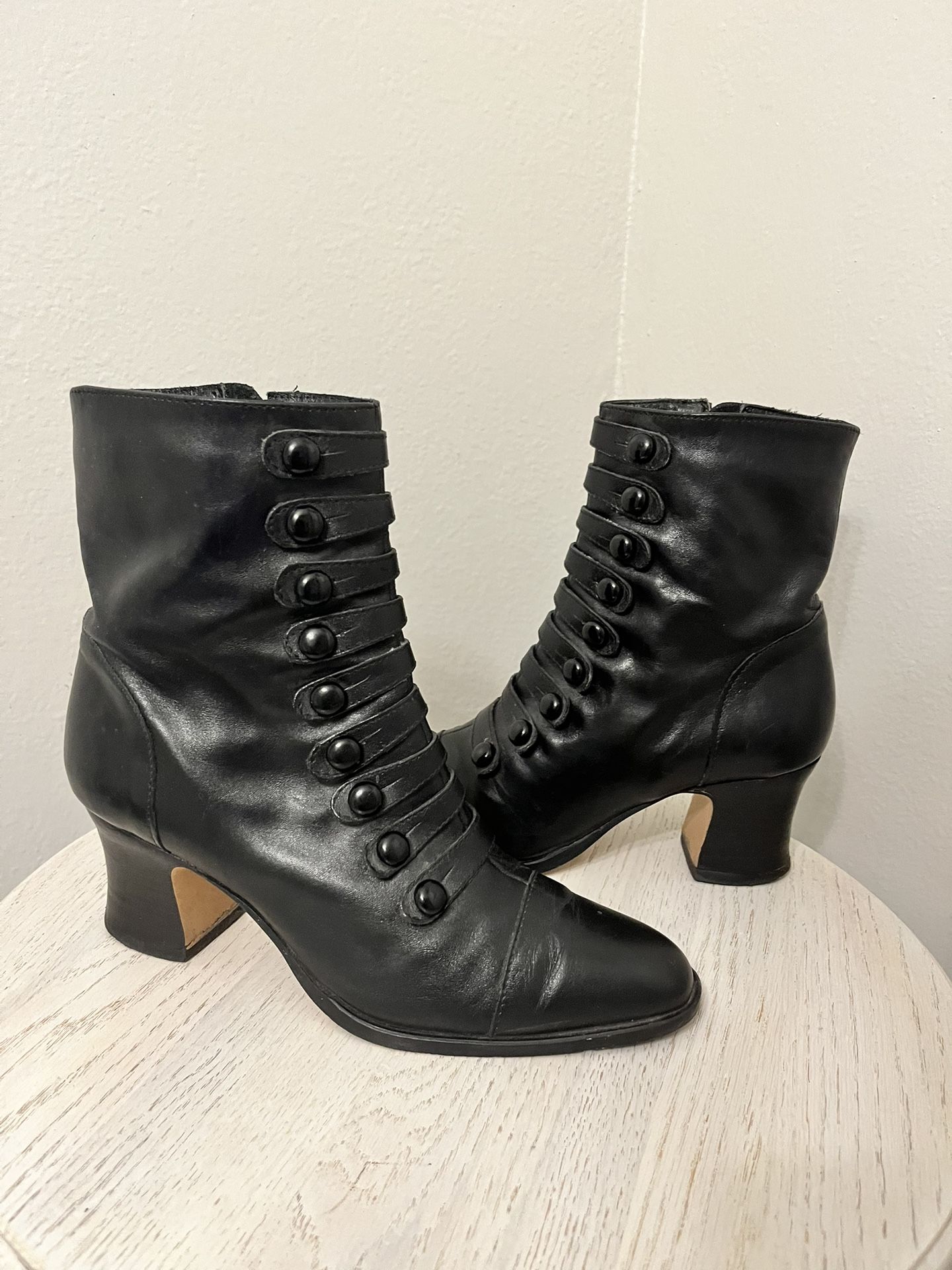 Genuine Leather Vintage Style Boots 8M