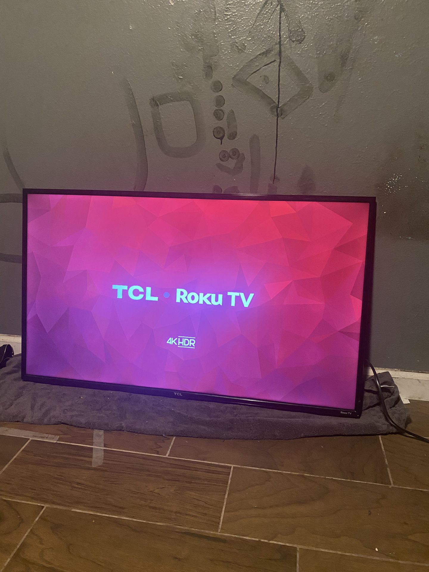 43” 4K HDR Roku TV
