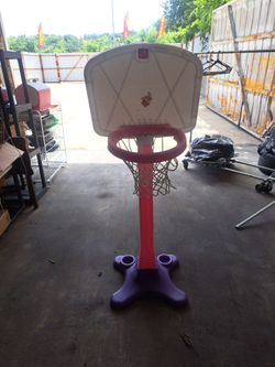 Basketball hoop