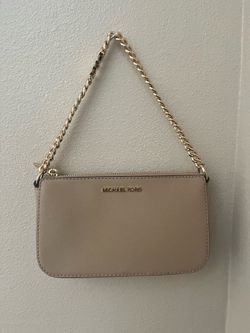 Micheal Kors purse