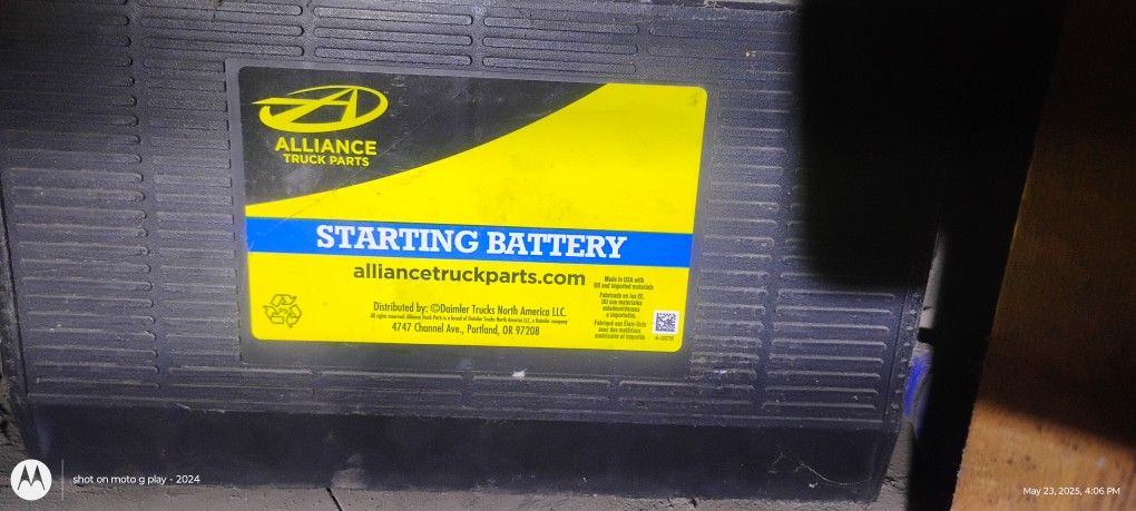 (4) 12 VOLT VALUE STARTING ALLIANCE BATTERIES
