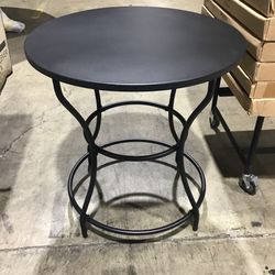 Round Patio Table