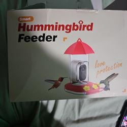 Smart Hummingbird Feeder