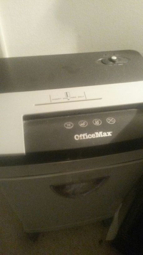 Paper shredder