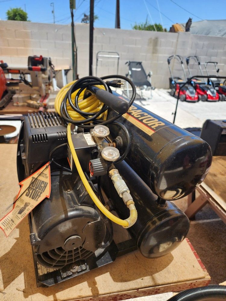 Air Compressor 