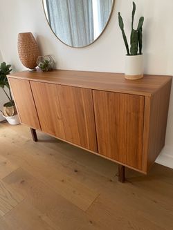 Mid-century modern bedroom dresser