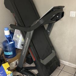 Pro-Form Treadmill IFit 