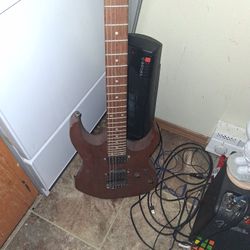 Electric Gutiar With Amp & Chord