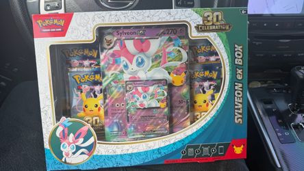 Pokémon TCG 30th Celebration Sylveon ex Box