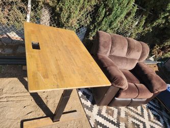 FREE!! FURNITURE IN VAN NUYS!! FREE!!