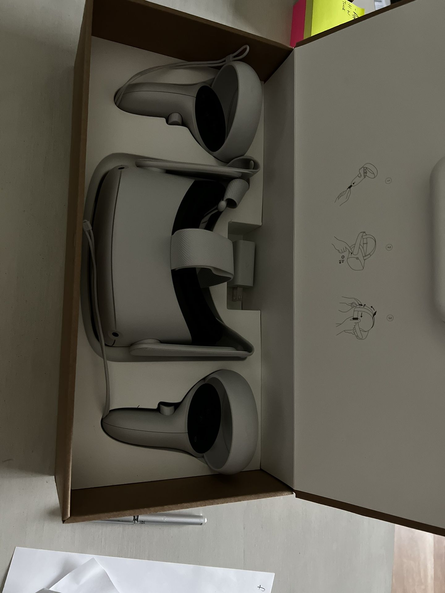 Oculus Quest 2 VR HEADSET