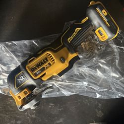 Dewalt 20v XR Brushless Oscillating Multitool