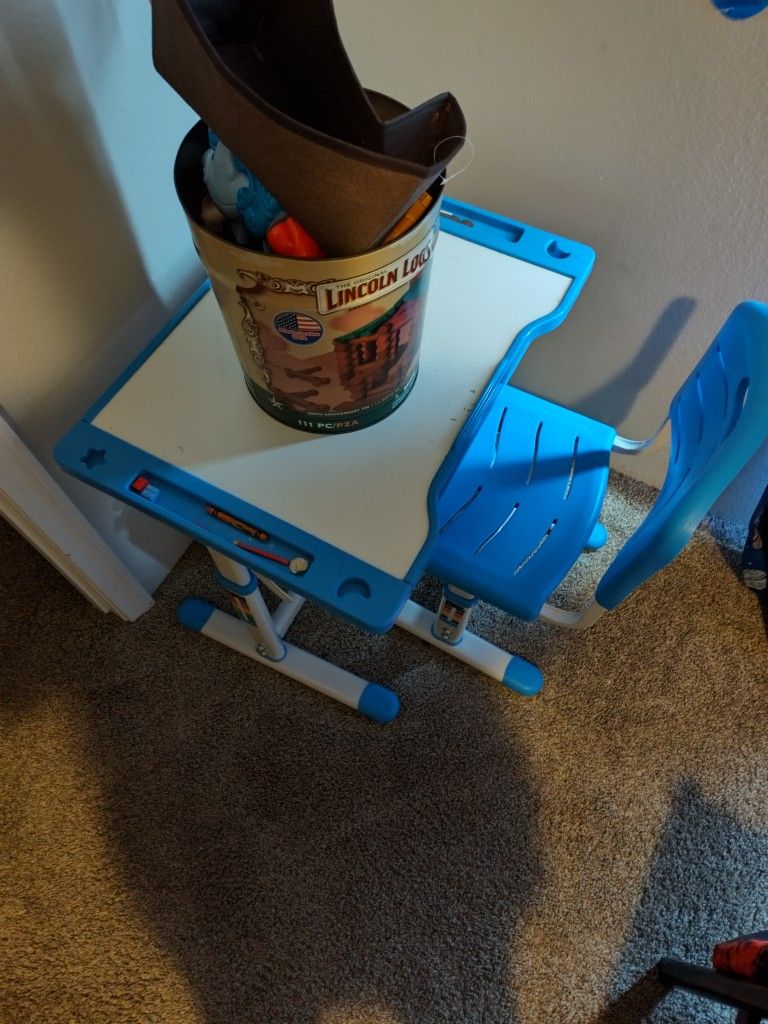 Kids Desk