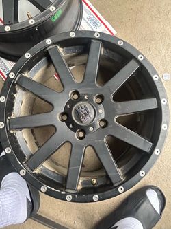 Set of 4 wheels 17 x8J  XD Series XD818 Heist  with offset of 35mm $$180  OBO