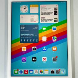 🍎 iPad Air 2 9.7” 16GB 
Chipped Glass Fully Functional