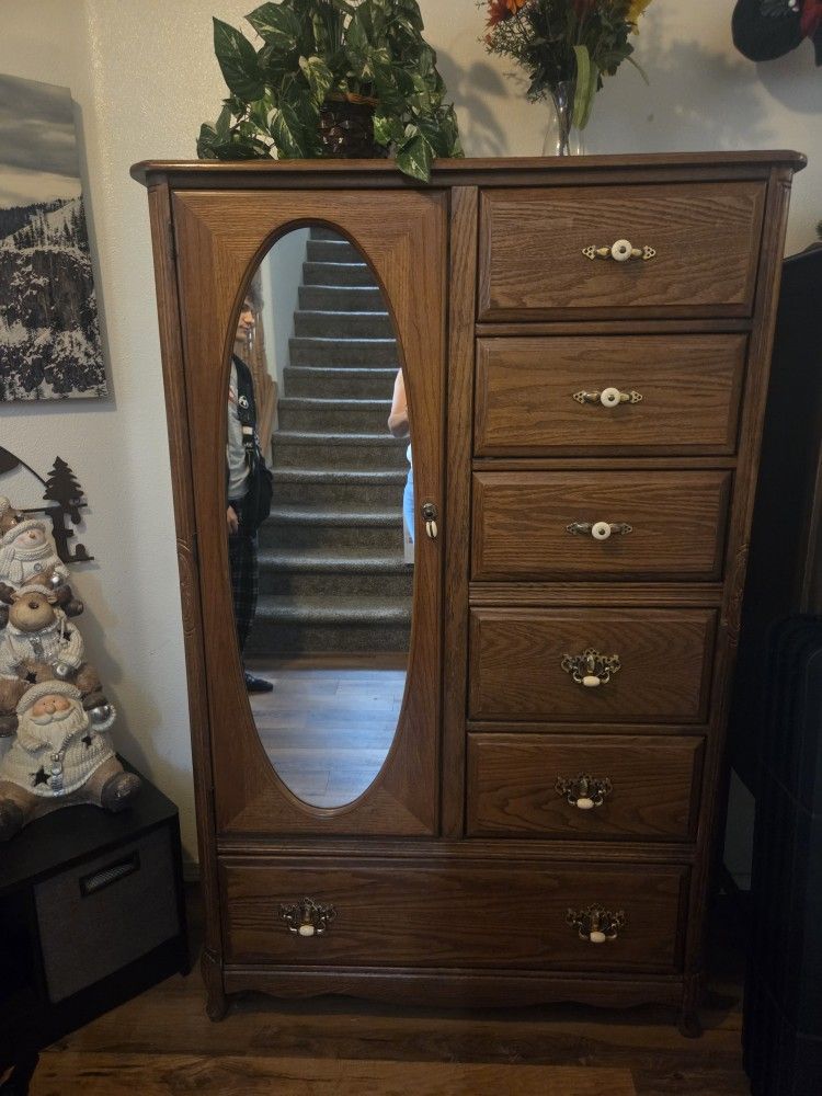 Oak Quality Wood ARMOIR 7 Drawer