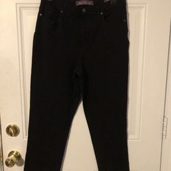 Gloria Vanderbilt Amanda black Womens size 10 Jeans