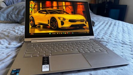 LENOVO Iyoga touch screen laptop