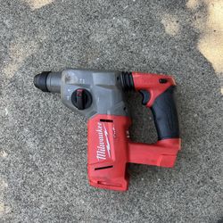 Milwaukee Roto Hammer