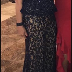 Mcdougall  Dress Size Medium 