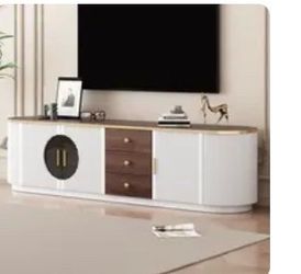 TV Stand/entertainment center