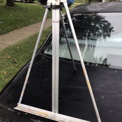 Aluminum Fold Up Art Easel Only $20