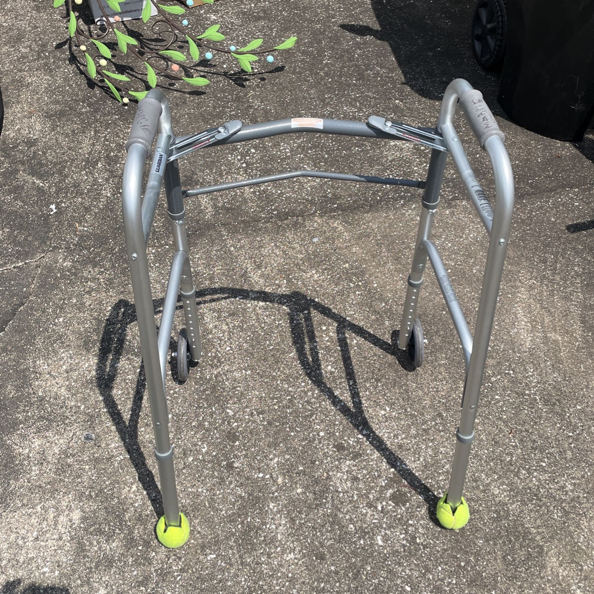 Free For 2 Hours Guardian Collapsible Walker