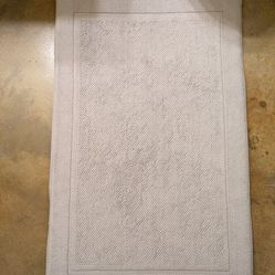 Gray Foam Bathmat