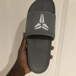 Kobe Cool Grey Slide