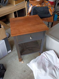 End table
