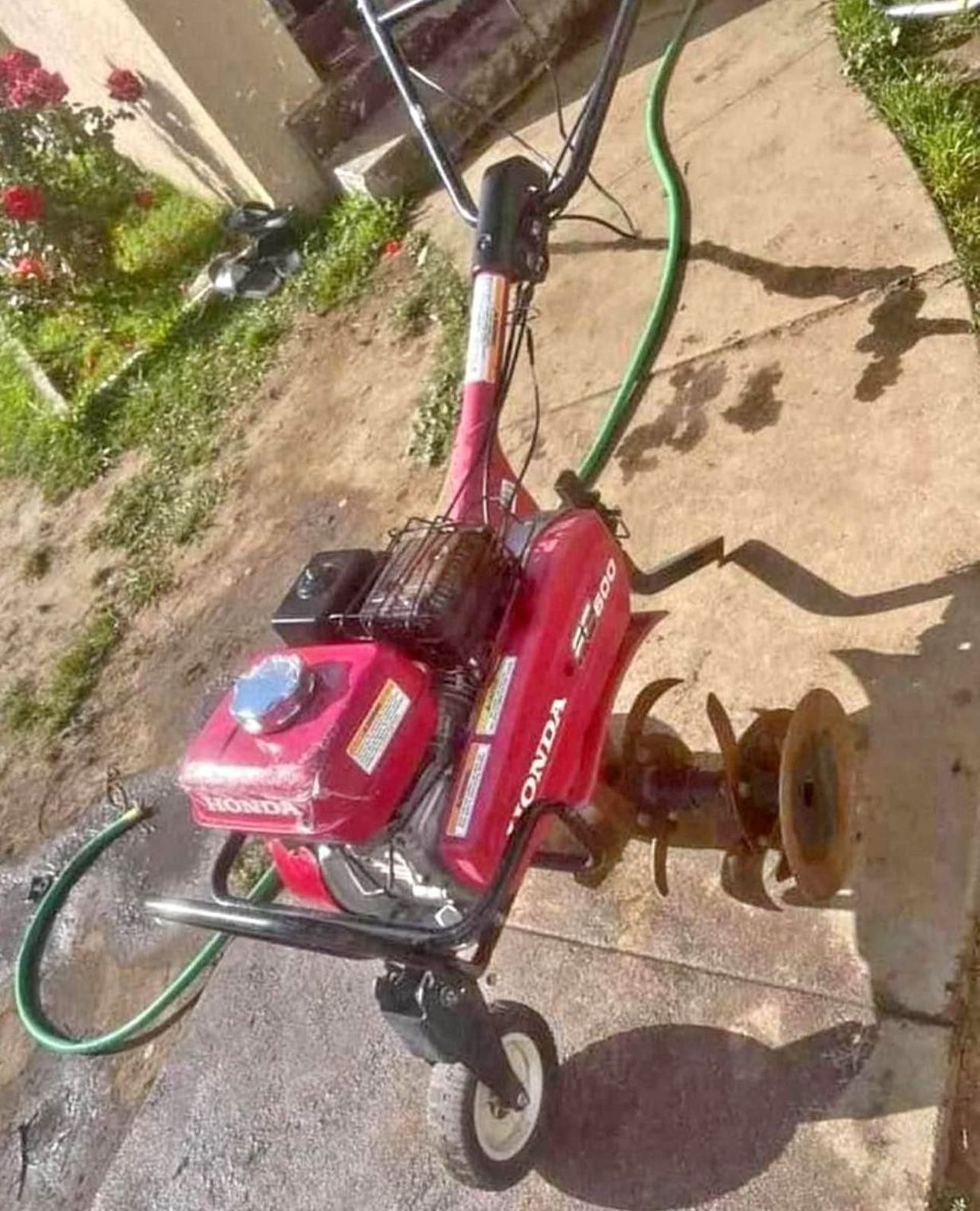 Honda FC600 Mid-Tine Tiller 26" Tilling Width 163cc Honda Engine