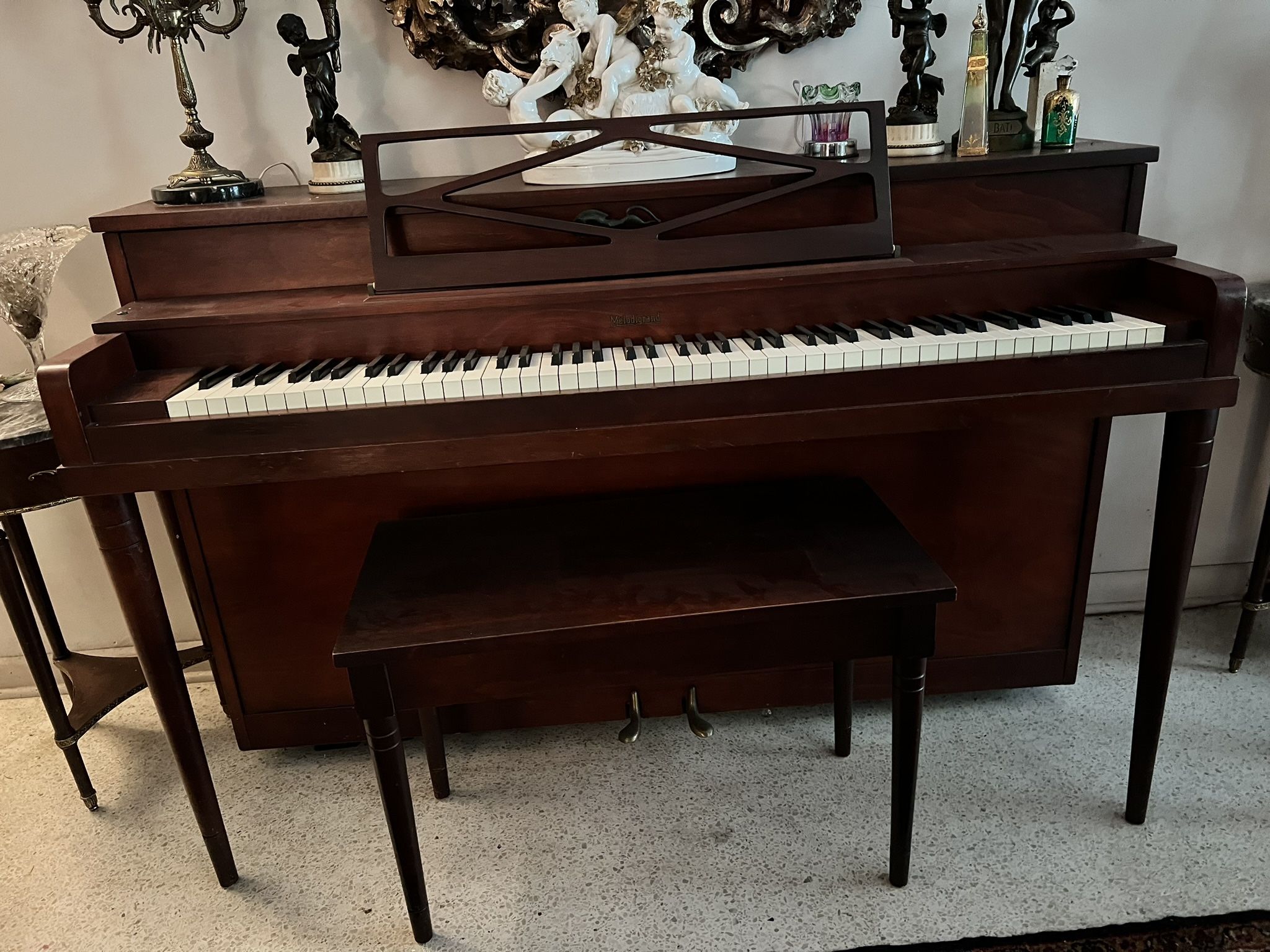 Melody grand piano 