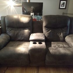 Beautiful Power Recliner American Leather