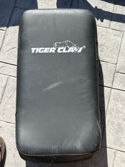 Tiger Claw Kick Shield For Martial Arts