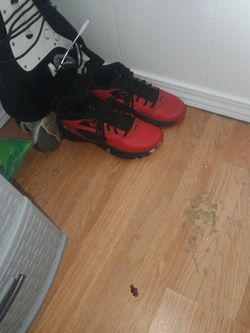 M/W Under Armour Basketball Shoes
