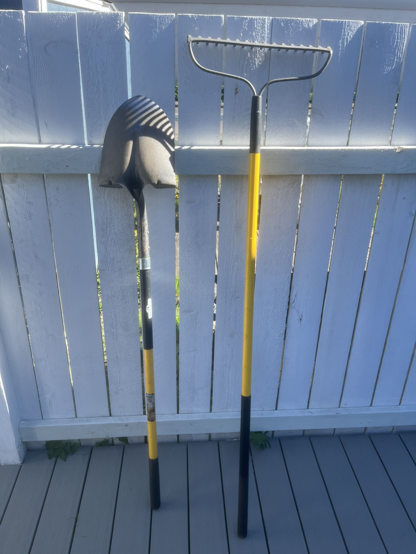 Barely used Shovel & Rake