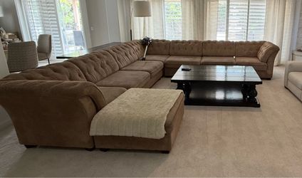 Michael Nicholas modular sectional 8pc