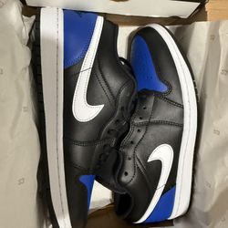 Brand New Jordan 1 Low “Royal Toe”. box.  