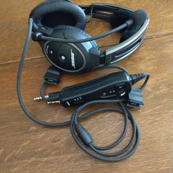 Bose A20 Bluetooth Aviation Headset 