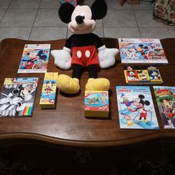 Mickey Mouse Activity Set