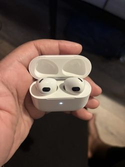 Apple AirPods (3rd Generation)