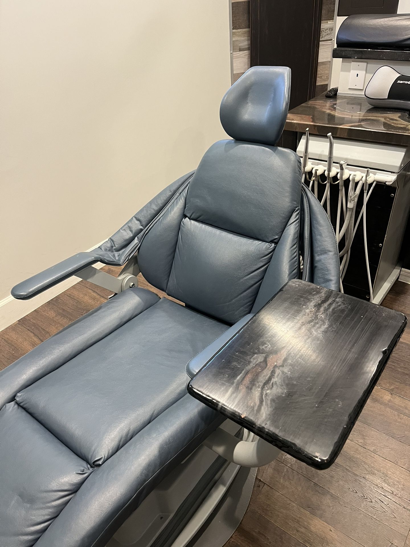 Engle Dental Chair 