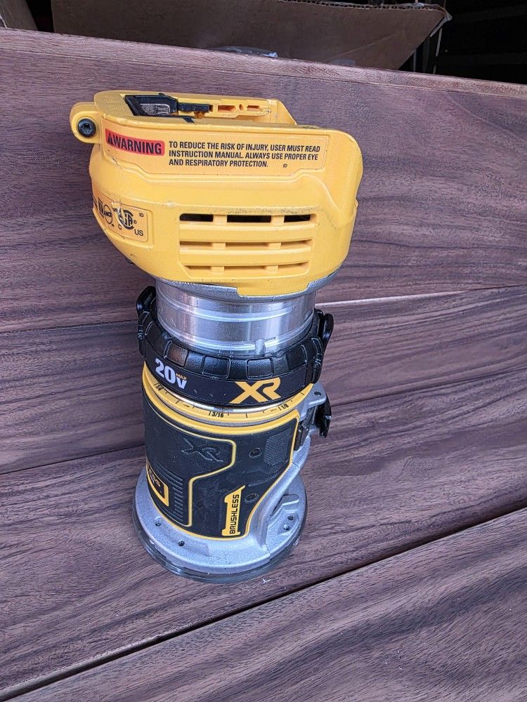 20V MAX XR Cordless Brushless Fixed Base Compact Router (Tool Only)
